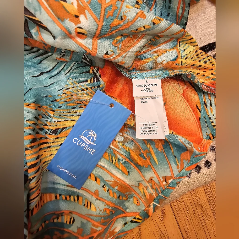 NWT Cupshe tropical abstract halter next maxi dress $45 small Backless summer - Picture 9 of 12